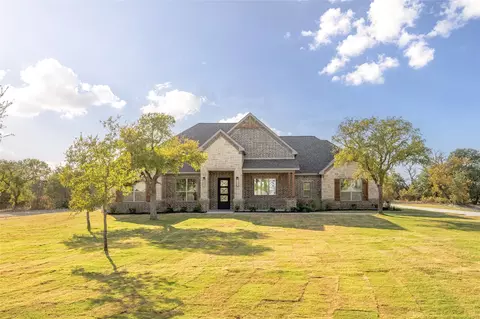 504 Bush Ct, Weatherford, TX 76085