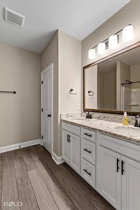 Bath - 124 Brimestone Loop, Benton, LA 71006 photo 4 of 6