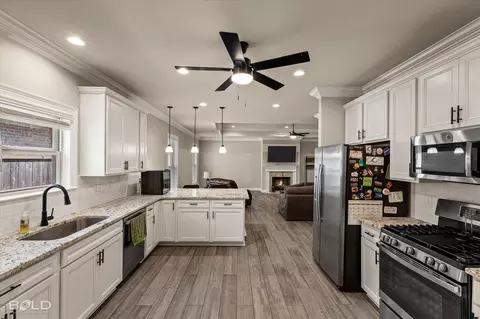 Kitchen - 124 Brimestone Loop, Benton, LA 71006 photo 6 of 7