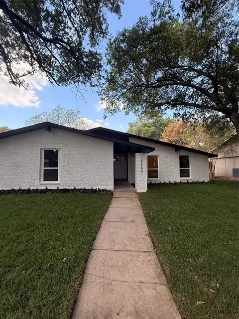 3225 Collins Blvd, Garland, TX 75044