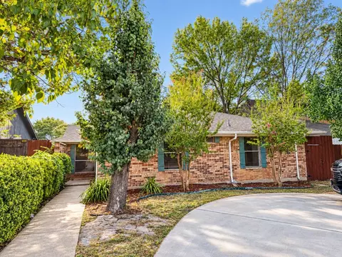 17922 Hillcrest Rd, Dallas, TX 75252
