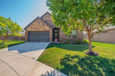 3005 Dry Creek Ct, Decatur, TX 76234