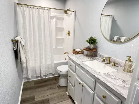 Bath - 725 E Main St, Denison, TX 75021 photo 2 of 2