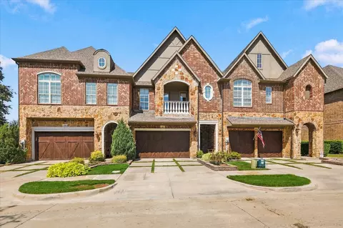 2809 Creekway Dr, Carrollton, TX 75010