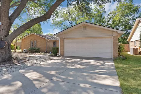 2004 Stefani Ct, Arlington, TX 76013