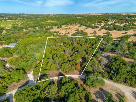 5816 Oak Creek Ct, Lipan, TX 76462