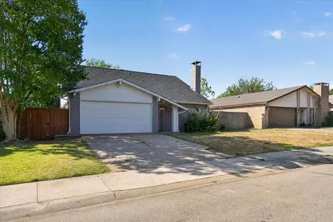 2314 Placid Dr, Carrollton, TX 75007