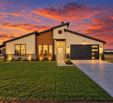 6025 Huckleberry Ln, Joshua, TX 76058