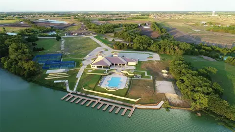 View/Area - 707 Sunlight Ct, Heath, TX 75032 photo 3 of 4
