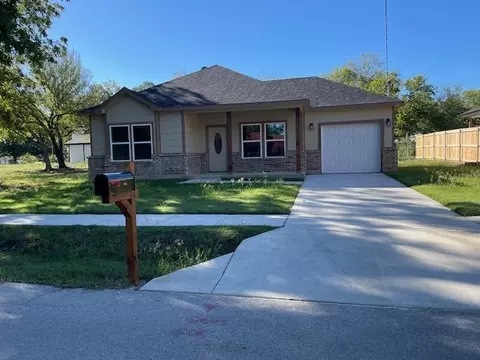 1915 Morse St, Greenville, TX 75401