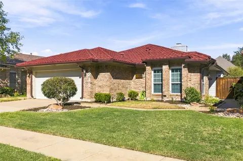 2211 Mediterranean Ave, Arlington, TX 76011