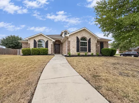 923 Grouse Rd, Glenn Heights, TX 75154