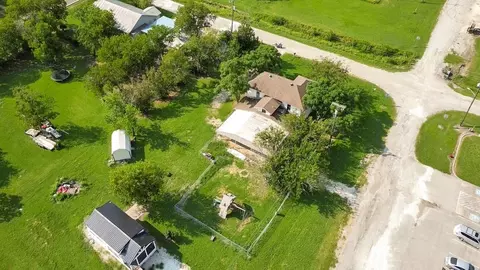 View/Area - 112 W Hackberry St, Malone, TX 76660 photo 6 of 6