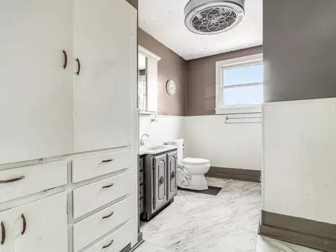 Bath - 112 W Hackberry St, Malone, TX 76660 photo 4 of 5