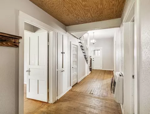 Entry Way - 112 W Hackberry St, Malone, TX 76660 photo 2 of 2