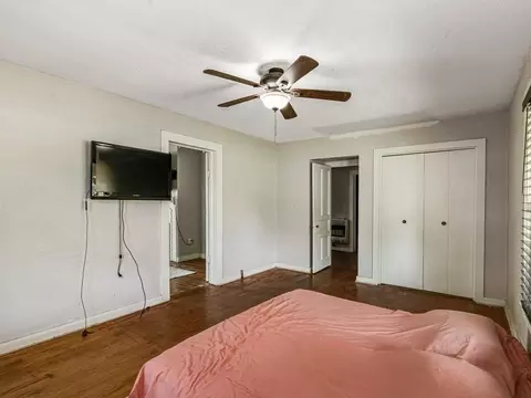 Bedroom - 112 W Hackberry St, Malone, TX 76660 photo 3 of 8