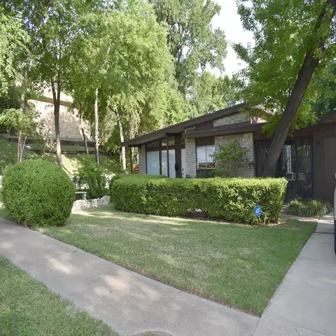 4709 Driskell Blvd, Fort Worth, TX 76107