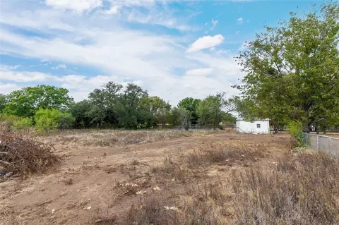 Other - 408 S 4th St, Bangs, TX 76823 photo 4 of 5