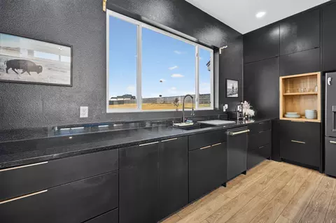 Kitchen - 218 Spring Gap Ave, Abilene, TX 79606 photo 5 of 6