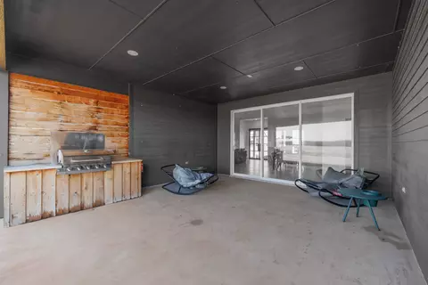 Exterior - 218 Spring Gap Ave, Abilene, TX 79606 photo 3 of 5