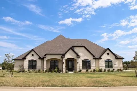4009 Twin Hills Ct, Joshua, TX 76058