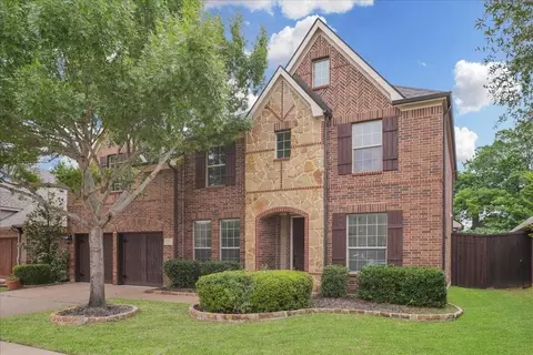 2407 Laguna Ln, Arlington, TX 76012