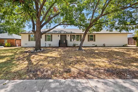 2914 Barnes Bridge Rd, Dallas, TX 75228