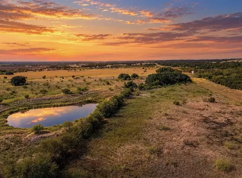 108 Highway 174, Meridian, TX 76665