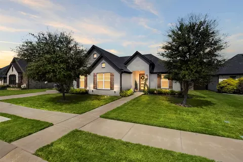 116 Steves Way, Waxahachie, TX 75165