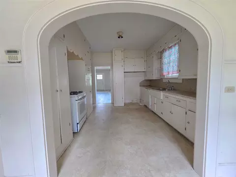 Kitchen - 500 Richardson St, Minden, LA 71055 photo 1 of 6