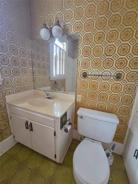 Bath - 500 Richardson St, Minden, LA 71055 photo 2 of 7