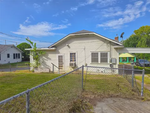 Exterior - 500 Richardson St, Minden, LA 71055 photo 5 of 5