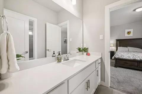 Bath - 1601 Thunderbird Dr, Haslet, TX 76052 photo 5 of 6