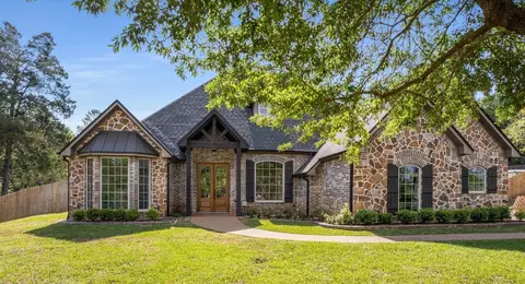 333 Hines Xing, Bullard, TX 75757
