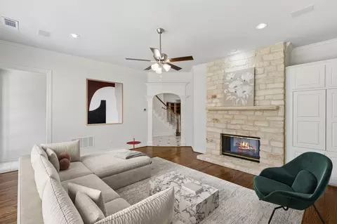 4412 Crown Knoll Cir, Flower Mound, TX 75028