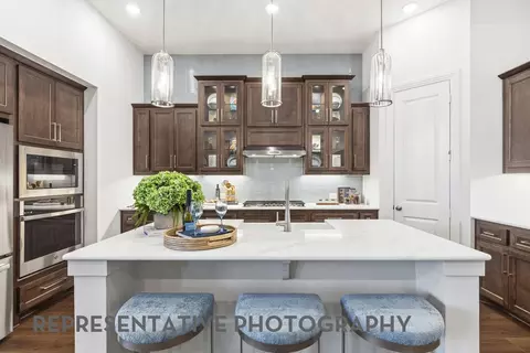 Kitchen - 2000 Deveraux Ave, Van Alstyne, TX 75495 photo 4 of 5