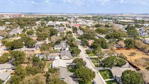 View/Area - 403 E Franklin St, Grapevine, TX 76051 photo 3 of 4
