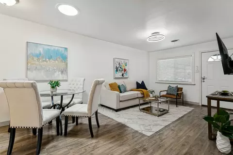 Other - 403 E Franklin St, Grapevine, TX 76051 photo 2 of 5
