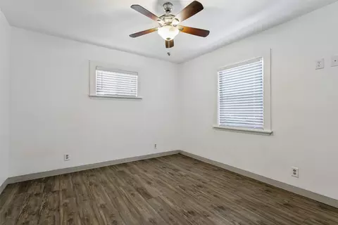 Other - 403 E Franklin St, Grapevine, TX 76051 photo 4 of 5