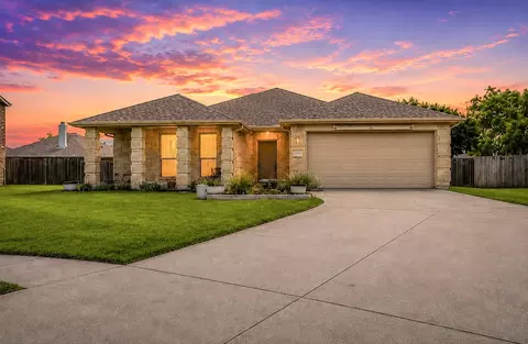 3324 Overstreet Ln, Royse City, TX 75189