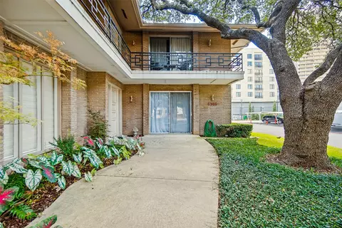 6306 Bandera Ave #A, Dallas, TX 75225