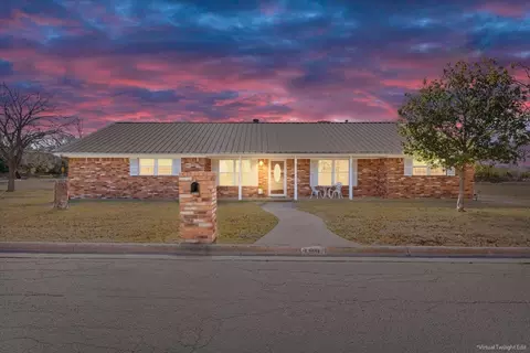 100 Sunny Ln, Gatesville, TX 76528