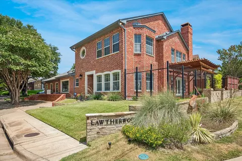 2702 Lawtherwood Ct, Dallas, TX 75214