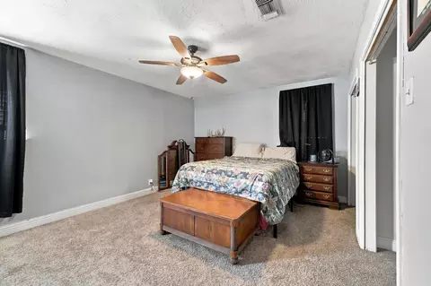 Bedroom - 928 Maple St, Howe, TX 75459 photo 2 of 9