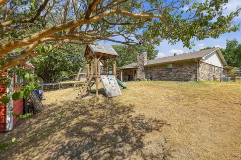Exterior - 928 Maple St, Howe, TX 75459 photo 7 of 7