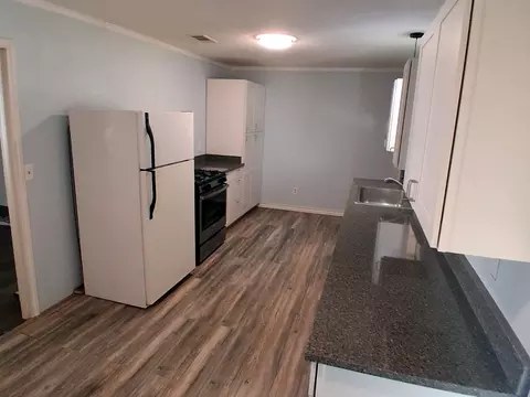 306 S Oak Ln, Tolar, TX 76476