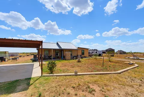 Exterior - 8369 Spinks Rd, Abilene, TX 79603 photo 2 of 10