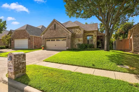 2014 Kodiak Ct, Arlington, TX 76013