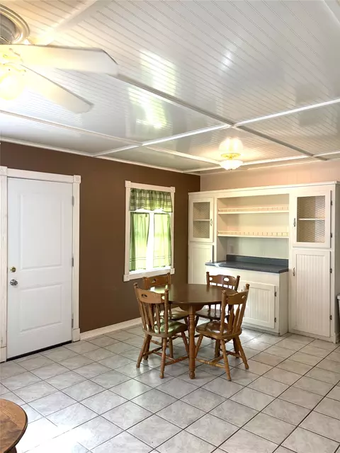 Dining - 804 E Adams St, Itasca, TX 76055 photo 3 of 3