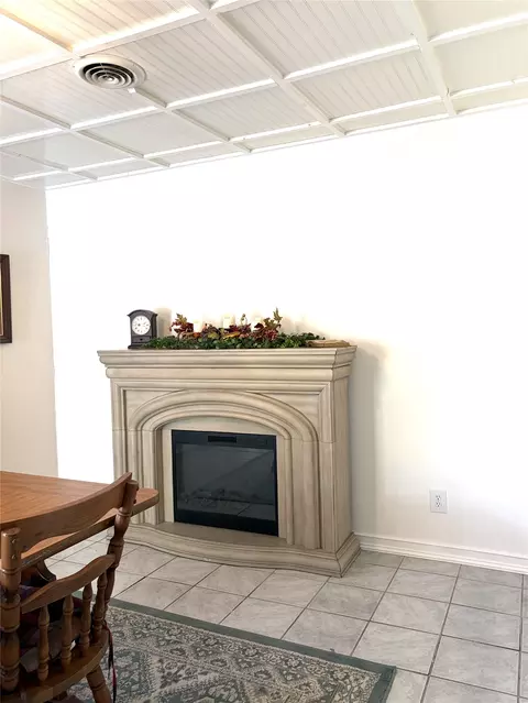 Dining - 804 E Adams St, Itasca, TX 76055 photo 2 of 3